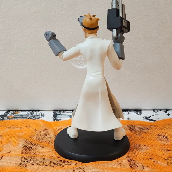 Dr. Horrible's Sing-Along Blog Hand-Painted Resin Maquette Statue #146/1000 - Picture 4 of 16